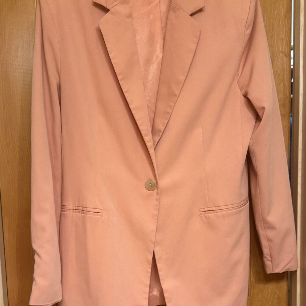 Elegant Women's Blazer in Blush Pink